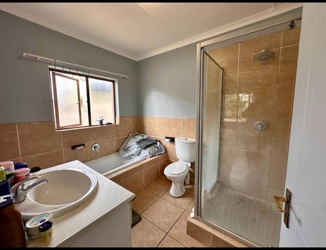 2 BEDROOM HOUSE FOR SALE IN HESTEAPARK